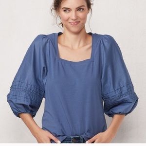 NWOT LC XL chambray blue Top with balloon sleeve